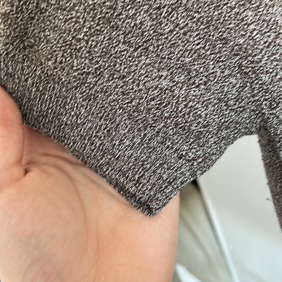 Size 2 gorgeous John Vass knit top - Picture 4 of 5